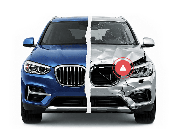 Una BMW X3 divisa a metà: a sinistra in condizioni perfette, a destra gravemente incidentata con un avviso di danno registrato, a dimostrare quanto conta verificare il numero di telaio.